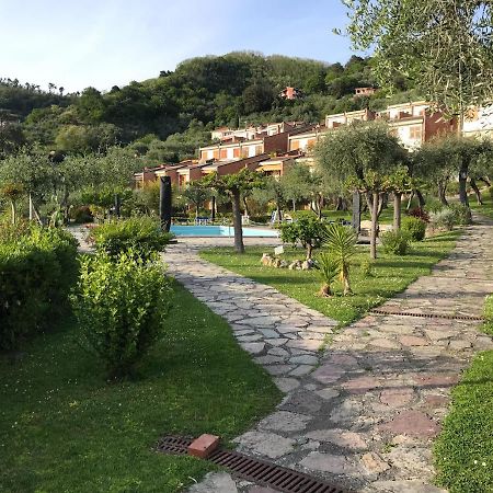Апартаменти La Casa Fra Gli Ulivi Леричі Екстер'єр фото