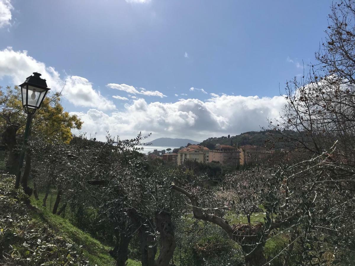 Апартаменти La Casa Fra Gli Ulivi Леричі Екстер'єр фото
