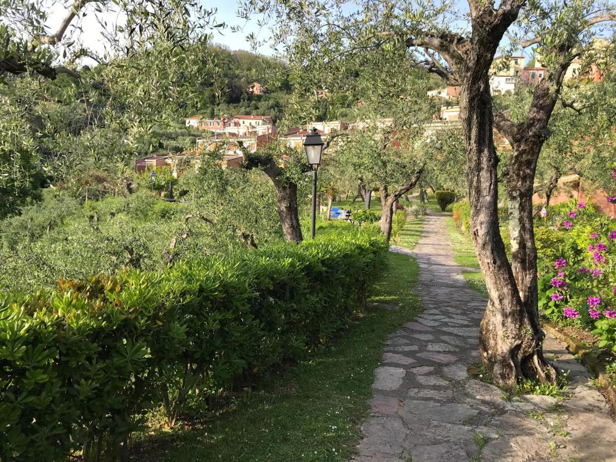 Апартаменти La Casa Fra Gli Ulivi Леричі Екстер'єр фото